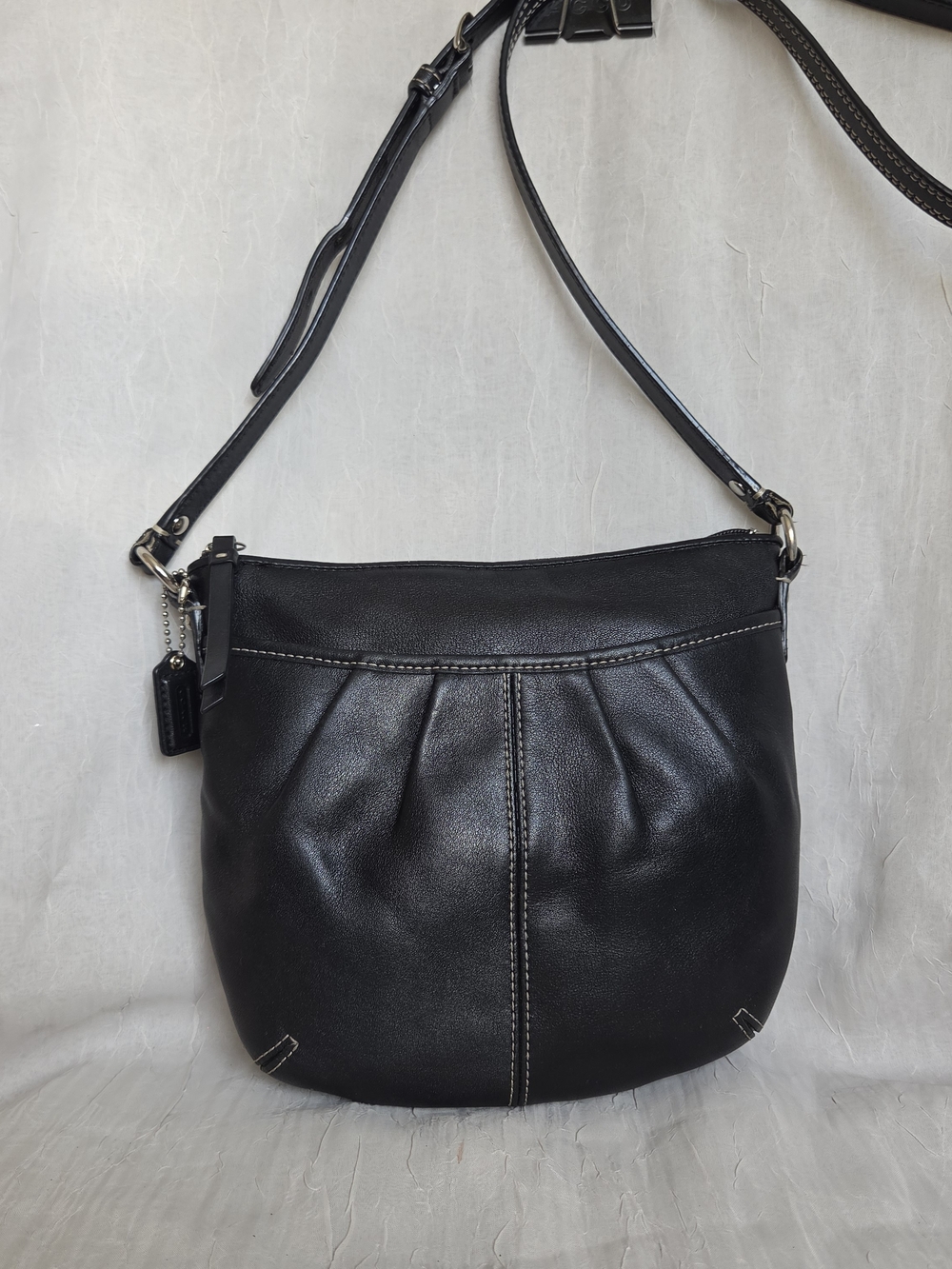 Vintage Coach Soho SwingPack Pleated Leather Crossbody